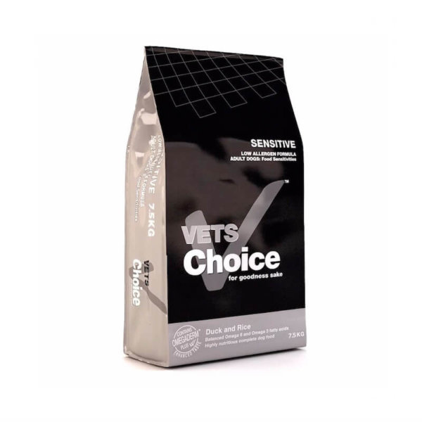 Bag image for Vet's Choice dry adult dog food for dogs with sensitive skin - Sensitive Formula